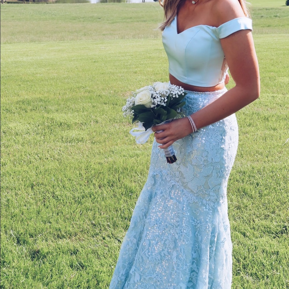 Prom Dress! - Picture 6 of 8